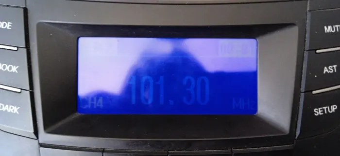 Rádio original Hyundai HB 20, troco o visor. Leia abaixo.