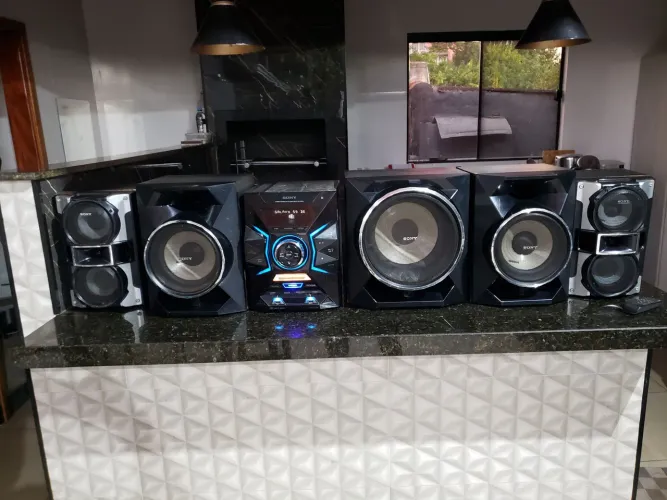 Som sony c/ Bluetooth