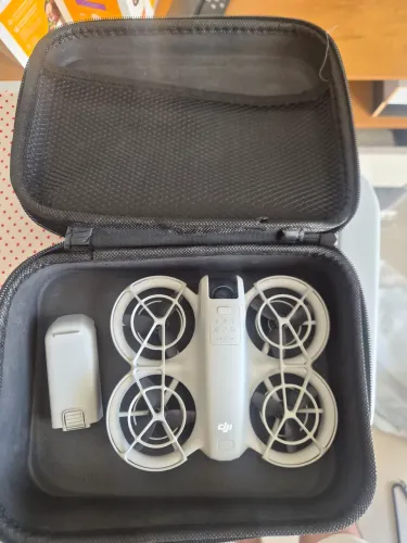 Drone DJI Neo 4K com IA e QuickShots Standard BR - DJI050