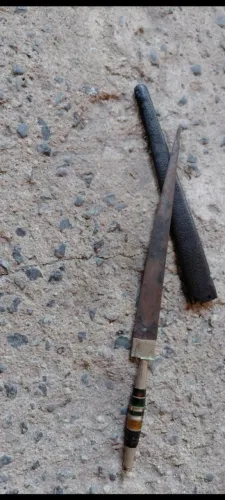 Punhal antigo 