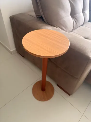 Vendo mesinha de suporte para sofa