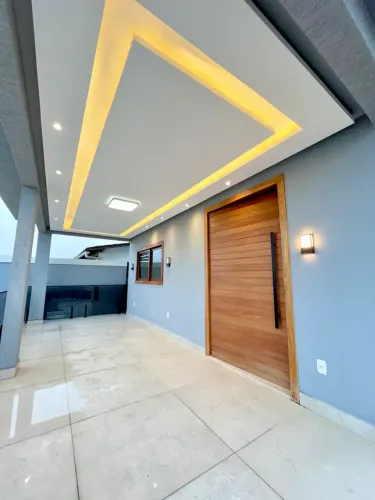EXCELENTE CASA NO PRIMEIRO ANDAR COM UMA AMPLA METRAGEM