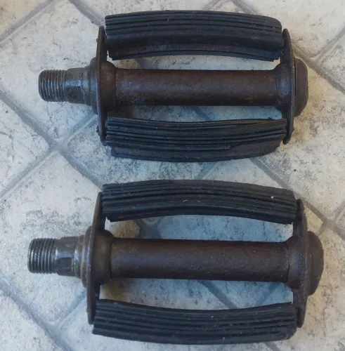 Carcaça Pedal ducor bicicleta antiga monareta monark caloi berlineta barra circular poti