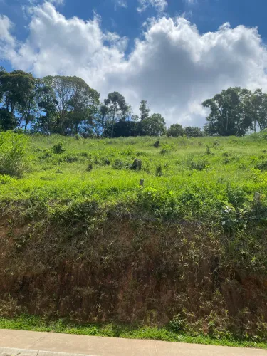 Vendo ou troco terreno por veículo
