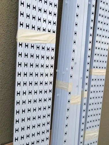 Equipamentos e Ferragens Comerciais para loja em geral - roupa, metal 