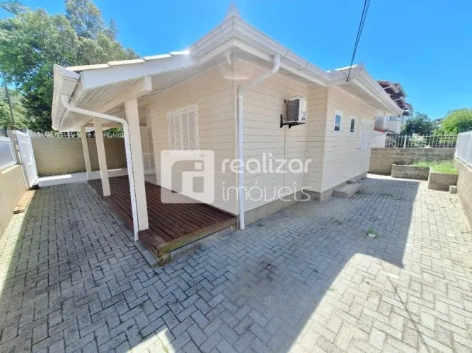 Casa 2 quartos no bairro Campeche Florianópolis
