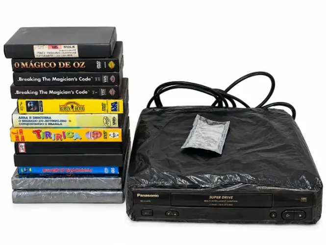 Kit Videocassete Panasonic VHS NV-L26 HQ + Fitas VHS (USADO)
