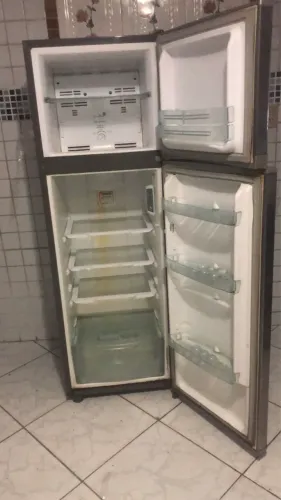 Vendo geladeira