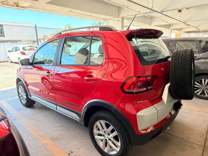 Volkswagen Crossfox 1.6 T. Flex 16V 5P 2015