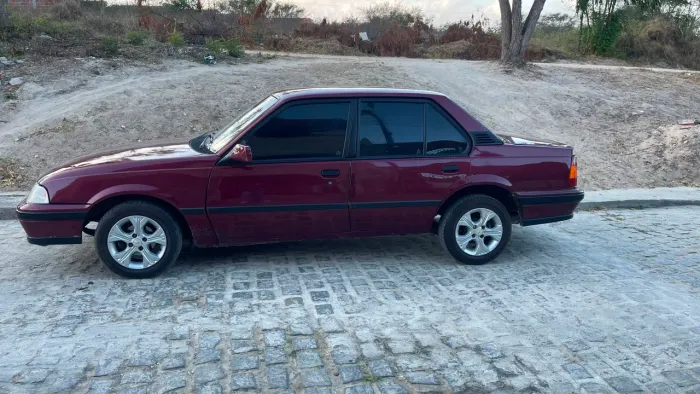 Chevrolet Monza Classic SE 2.0 /mpfi E EFI 2P E 4P 1993