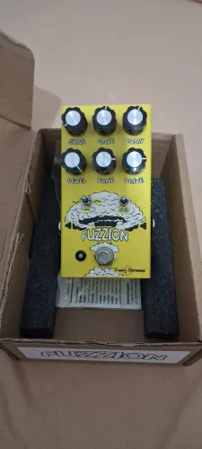 Pedal de Fuzz Fuzzion Kappa (Fuzz Factory)