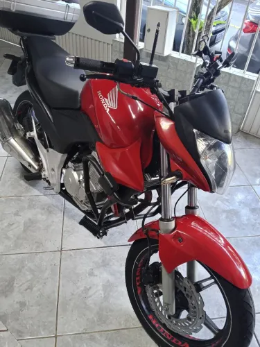 Cb300r muito linda