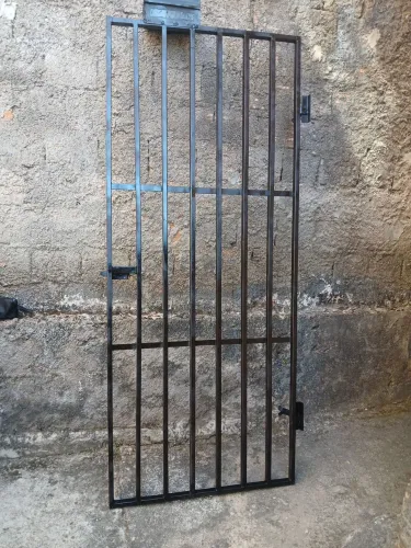 Vende-se portão