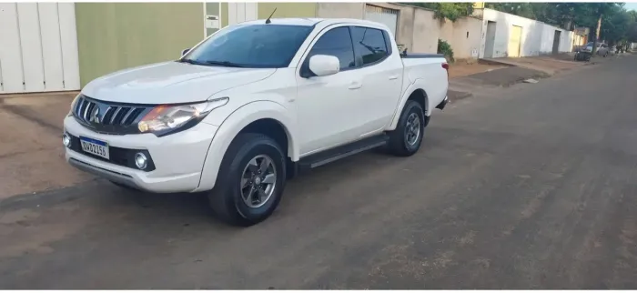 Mitsubishi L200 Triton Sport GLS 2.4 CD Diesel Aut. 2020