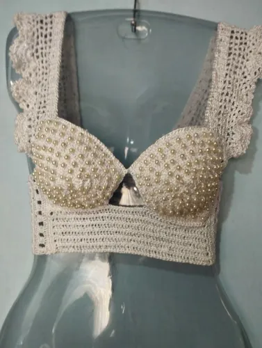 Top Cropped de Crochê com Pérolas Off White Tam P - Aceito Encomendas