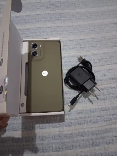 Moto g06
