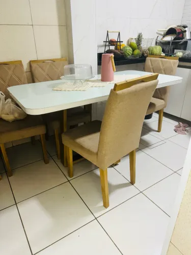 Mesa 6 cadeiras 