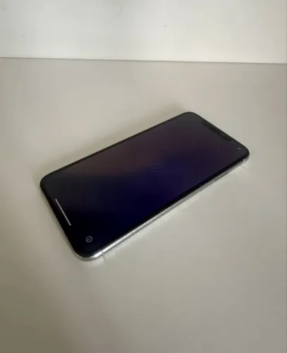 iPhone XS