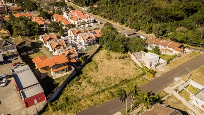 Terreno de 1.991m² à Venda na Rua Doutor Aldivar José Bassetti | Boa Vista Curitiba