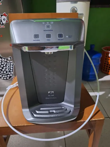 Purificador de água electrolux