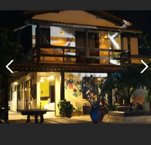 Belíssima e ampla casa bem mobiliada e decorada próx. as piscinas naturais de Porto!