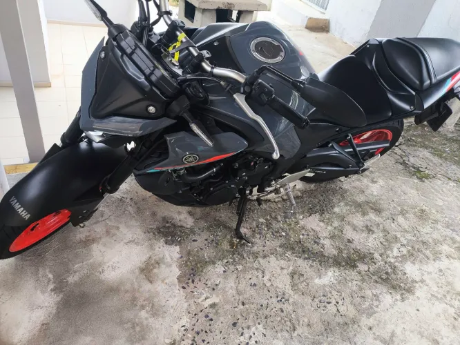 Vende-se MT-03