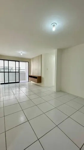 Vila Lagoa | Ponta do Farol | 92m² | 3 Quartos | Andar Alto | 2 Vagas