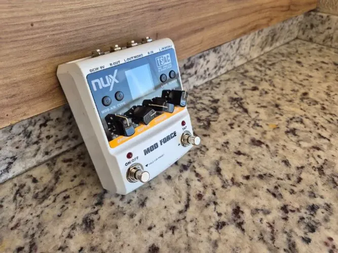 Pedal Nux Mod Force Multi Modulation, 12 efeitos de Modulação, Zerado!!!