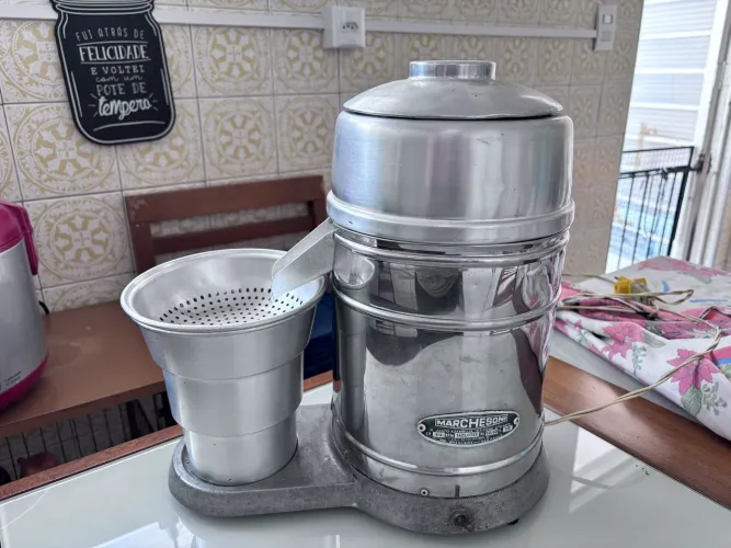 EXTRATOR DE SUCO INDUSTRIAL MARCHESONI M840