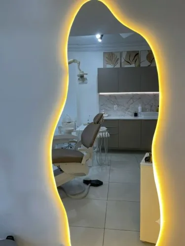Espelho orgânico com LED