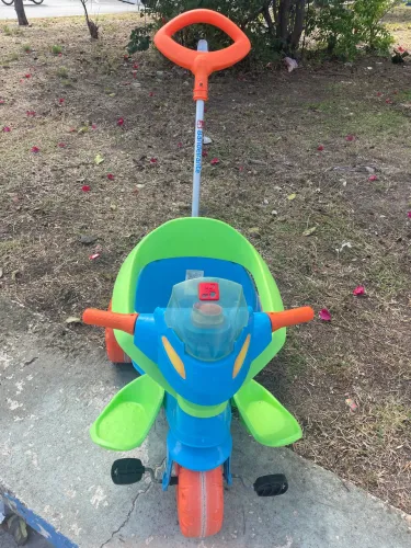 Triciclo infantil