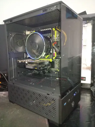 Pc escritório Intel xeon bom para estudar