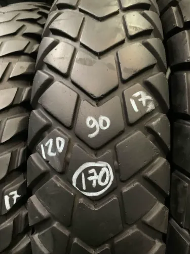 Pneu Traseiro de Falcon 120/90/17