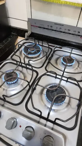 Fogão Brastemp Ative! Timer Grill 4 Bocas (BF850BB): R$600<br>