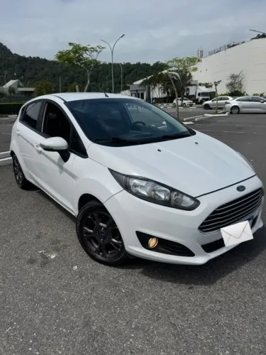 Ford Fiesta SEL 1.6 16V Flex Aut. 5P 2017