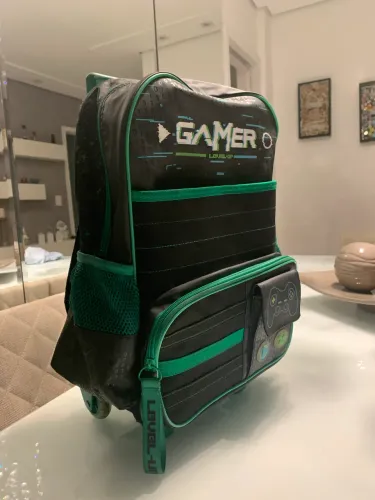 mochila escolar de rodinhas Gamer Level Up da Clio Style
