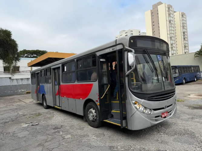 Ônibus Urbano 2012 Caio Apache 