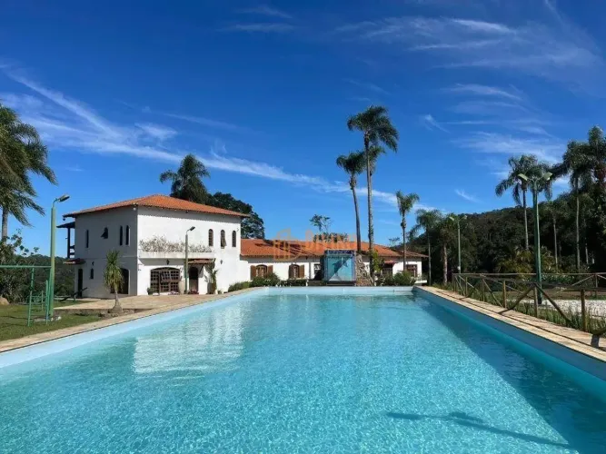 Sítio de Alto Padrão à Venda em São Roque  Bairro Ibaté (Castelo Branco)