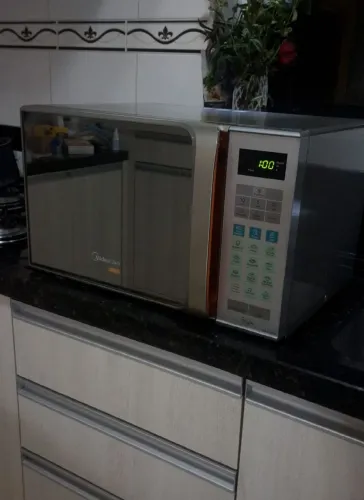 Microondas midea grill espelhado 30l - perfeito estado