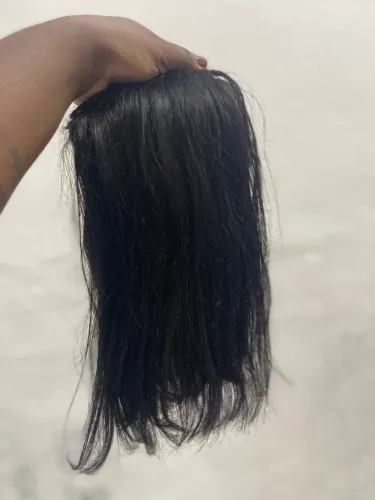 Cabelo humano liso ondulado na tela