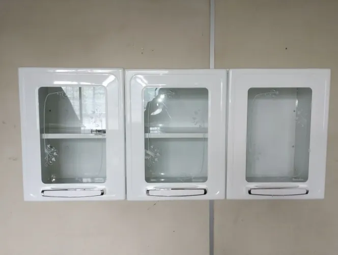 Armário Três Portas Bertolini Novo