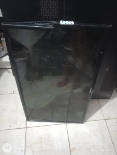 TV SAMSUNG 32´´ HG32NC450GG TELA QUEBRADA PLACAS OK.