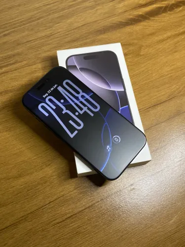IPHONE 16 PRO - BLACK