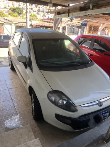 Fiat Punto Attractive 1.4 Fire Flex 8V 5P 2013