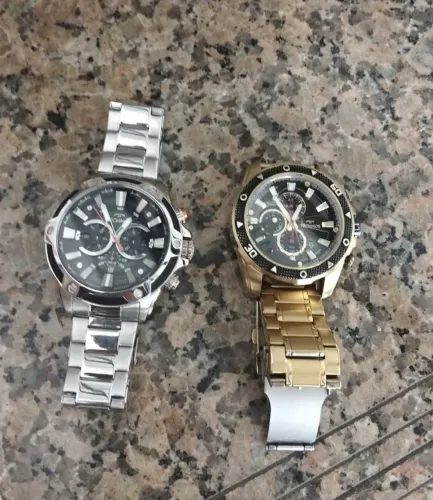 Vendo Lindo relógio Techno novo