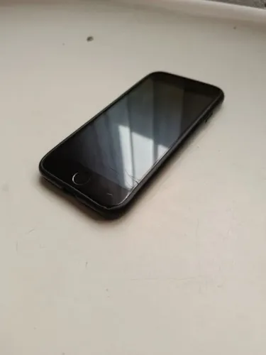 iPhone 8