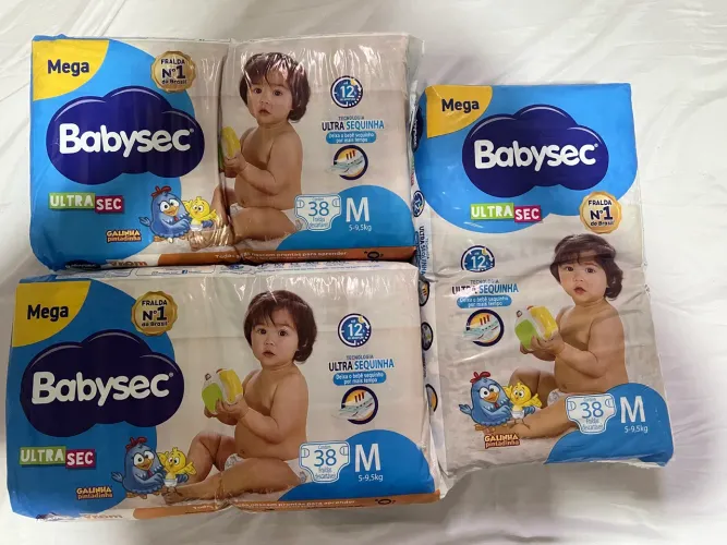 Vendo 3 pacotes de fraldas Baby Sec tamanho M