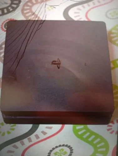 Vendo ps4 slim 1t