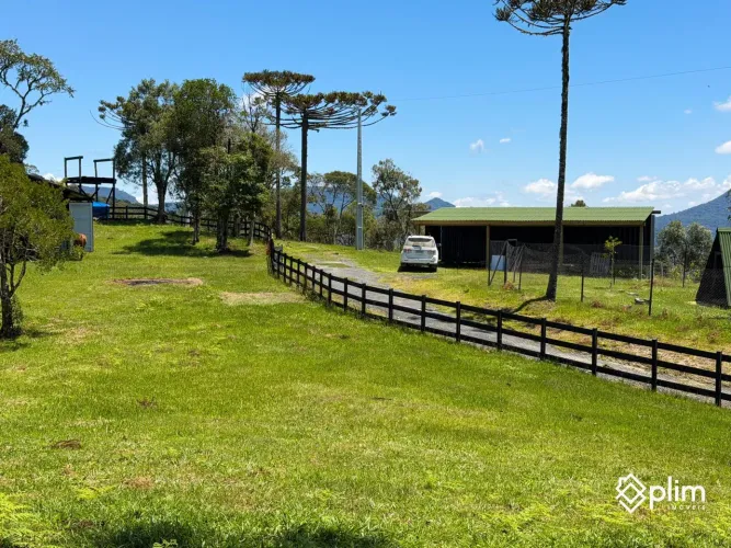 Sítio no alto da montanha em Bom Retiro  8 hectares com vista acima das nuvens