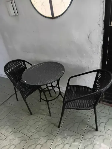 Jogo de mesa com tempo de vidro 4 cadeiras